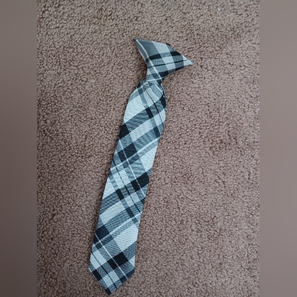 4pc 2T Van Heusen Suit Toddler - Picture 7 of 15